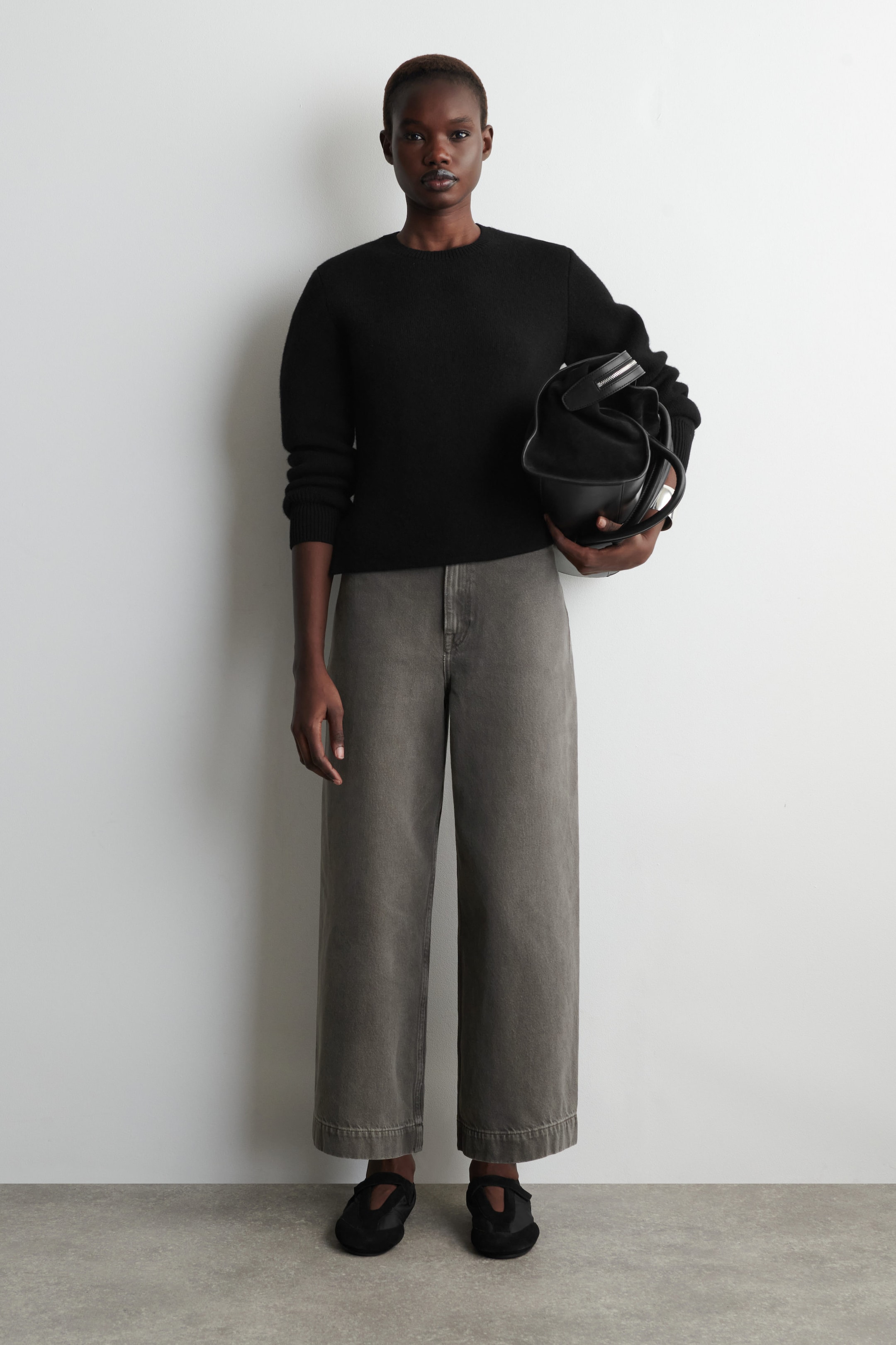CROPPED WIDE-LEG DENIM TROUSERS