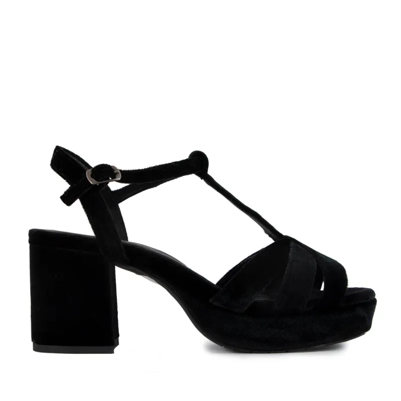 Charlie WIDE Velvet Black